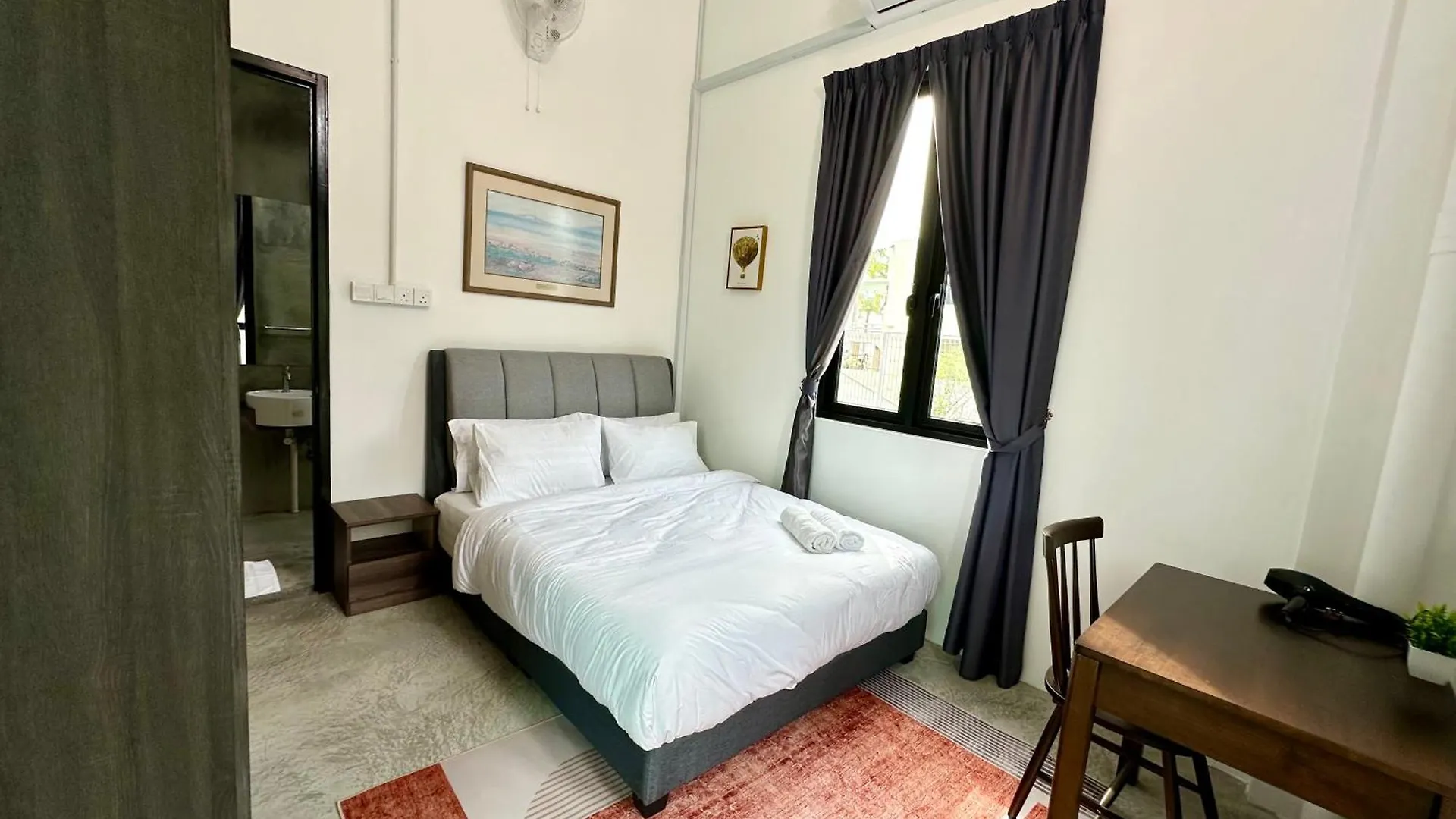 Ferringhi Inn 51 Batu Ferringhi